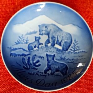 Vintage  Plate with Bear Design